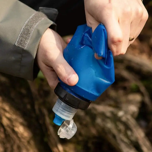 Botella de Agua con Filtro Plegable y Portátil – Purificador de Agua para Camping, Senderismo y Deporte con Filtración Física - Survivalia